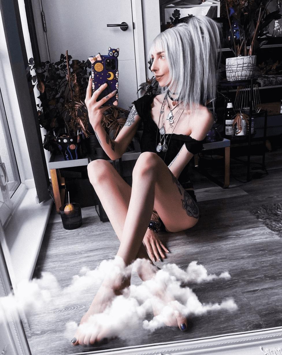 Kimiperi wearing Fashion fashion collection