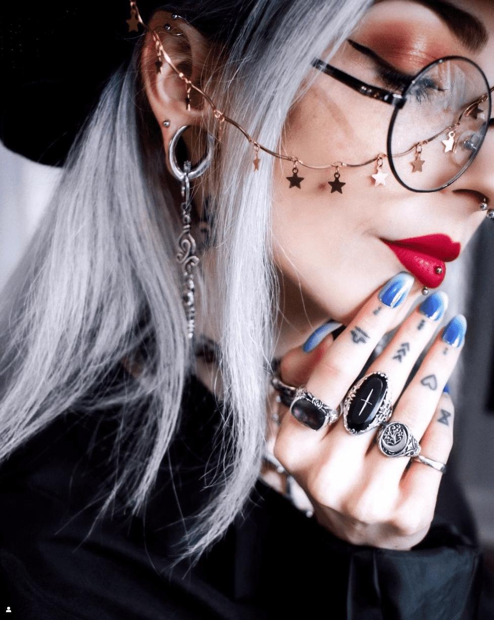 Kimiperi presents Whitehair runway