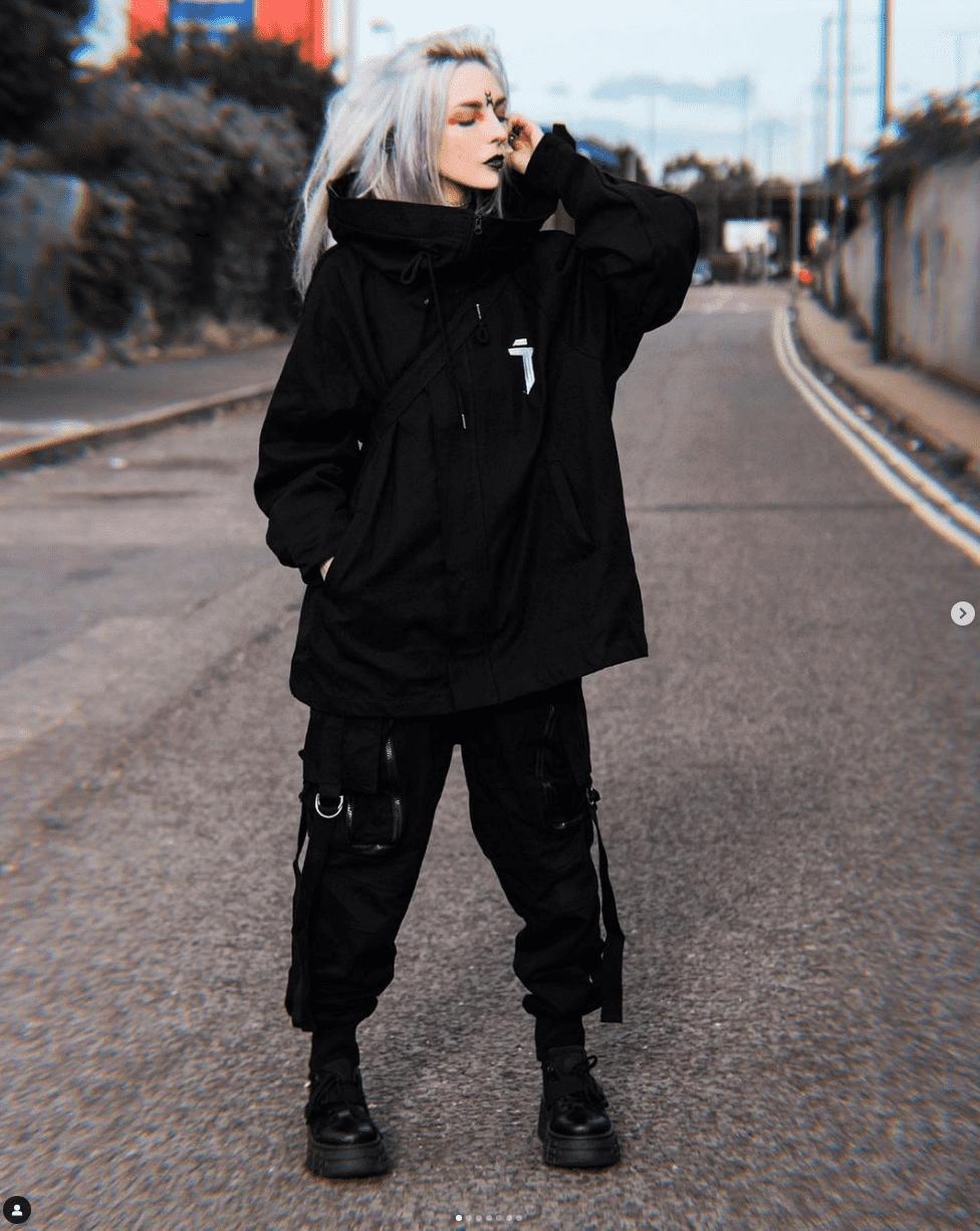 Kimiperi presents slim Waist exclusively