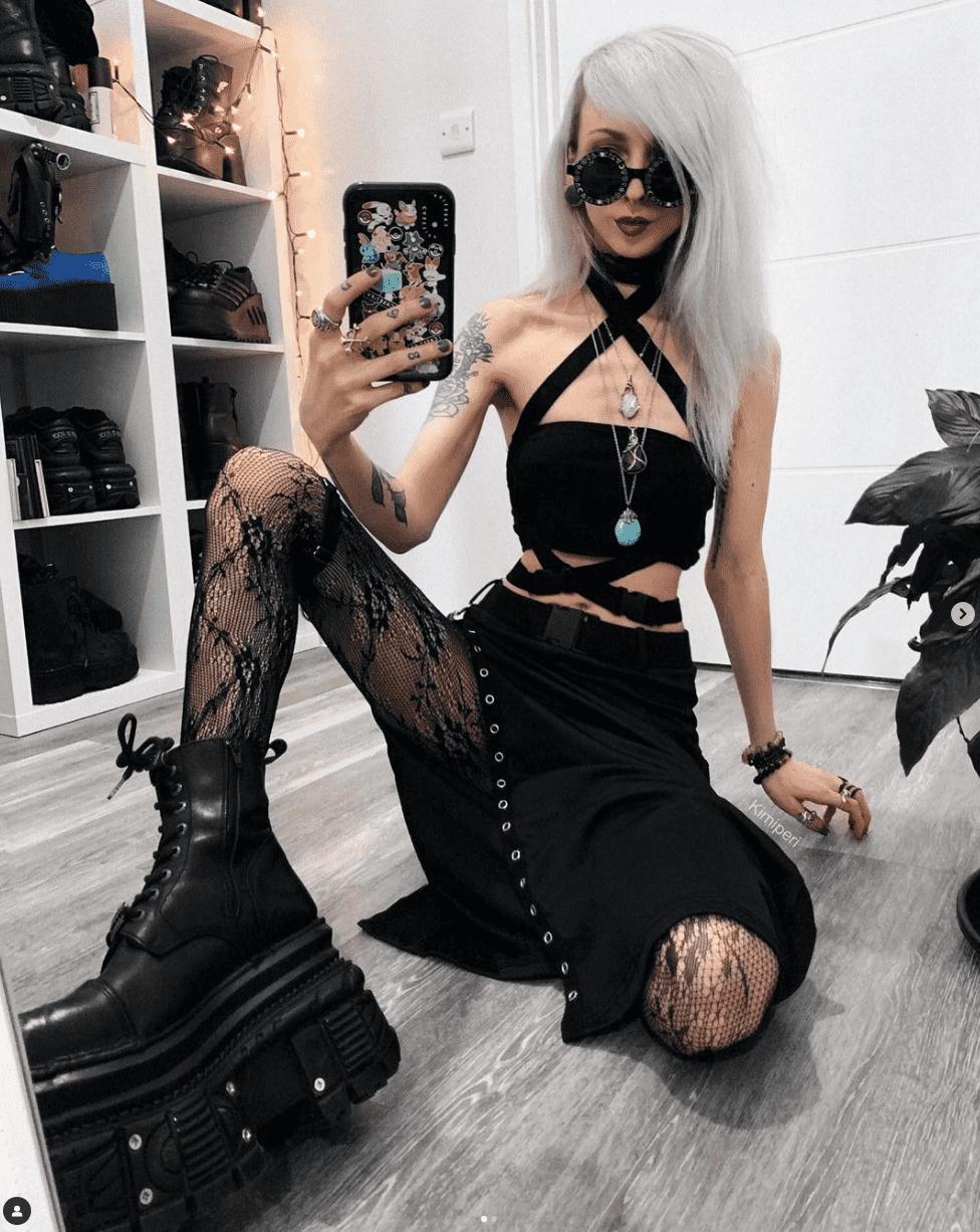 Kimiperi wearing Haute CoutureHigh fashion Dress tumblr blog