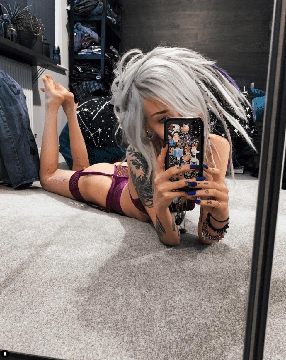 Kimiperi Fashion influencer Grunge out and proudAlternative