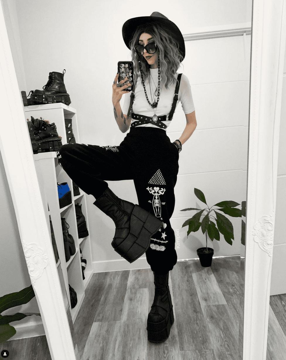 Kimiperi wearing slim Waist christoph