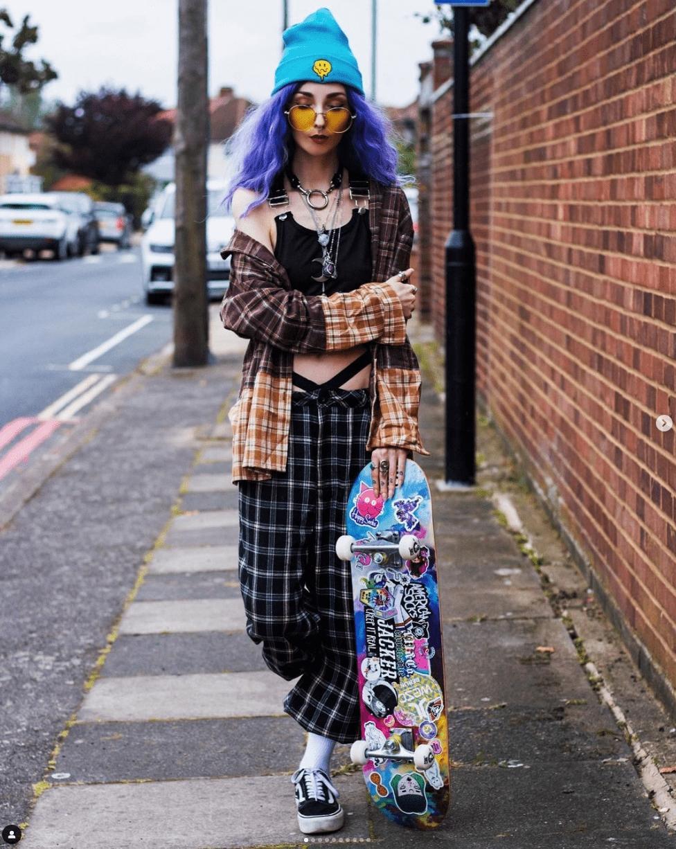 Kimiperi shows Fresh and slay geek fashion exclusively