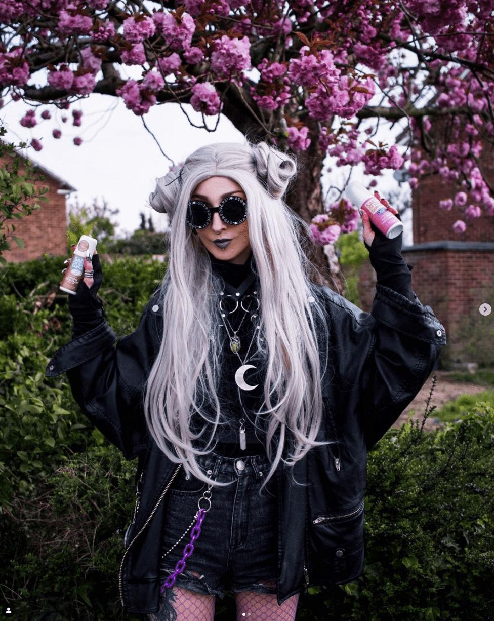 Kimiperi wearing Fit out and proudAlternative