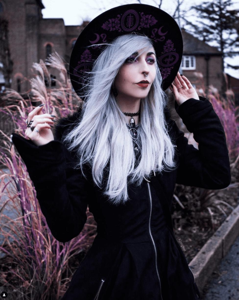 Kimiperi shows colorful Street Fashion christoph