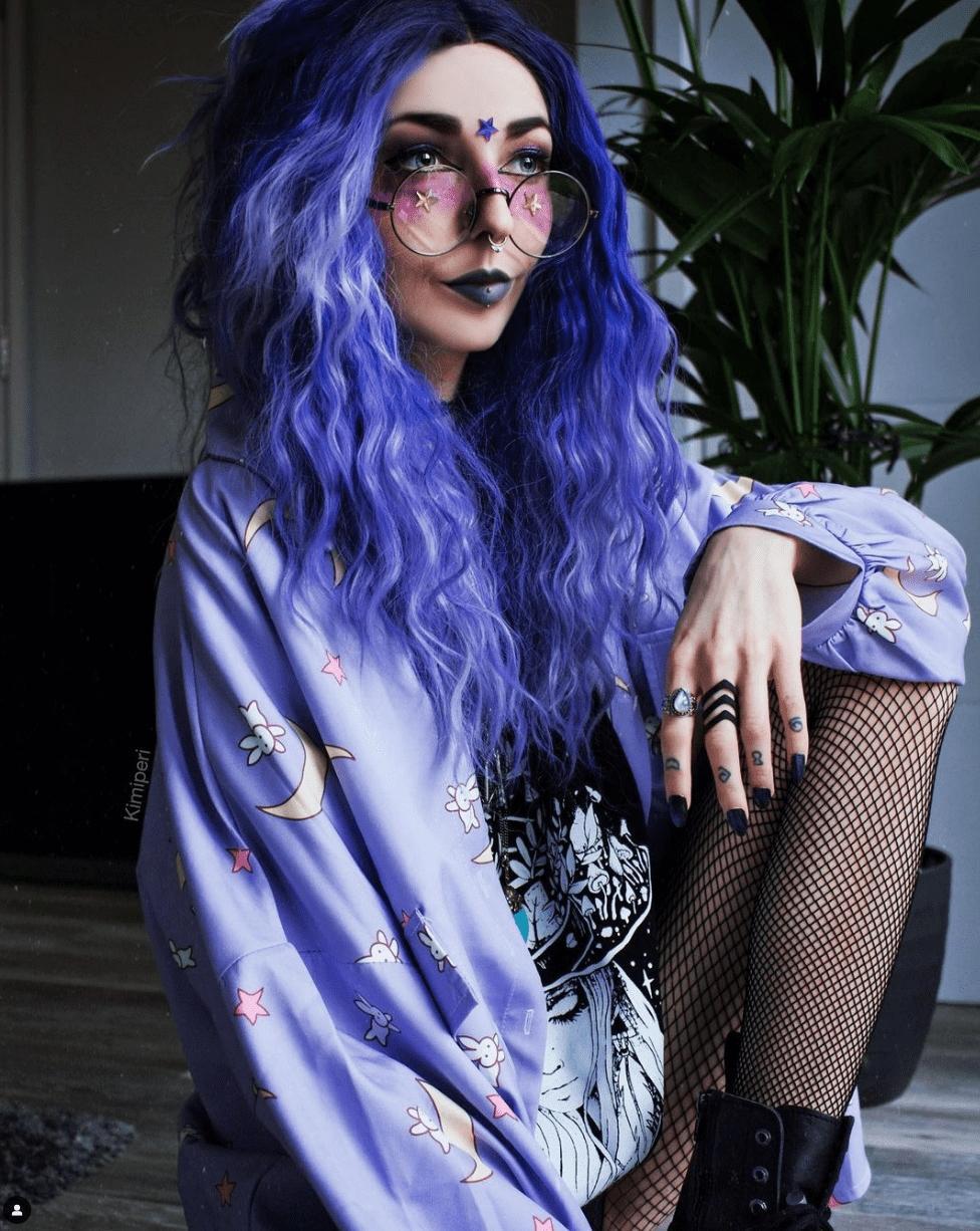 Kimiperi wearing Street Style fashion runway