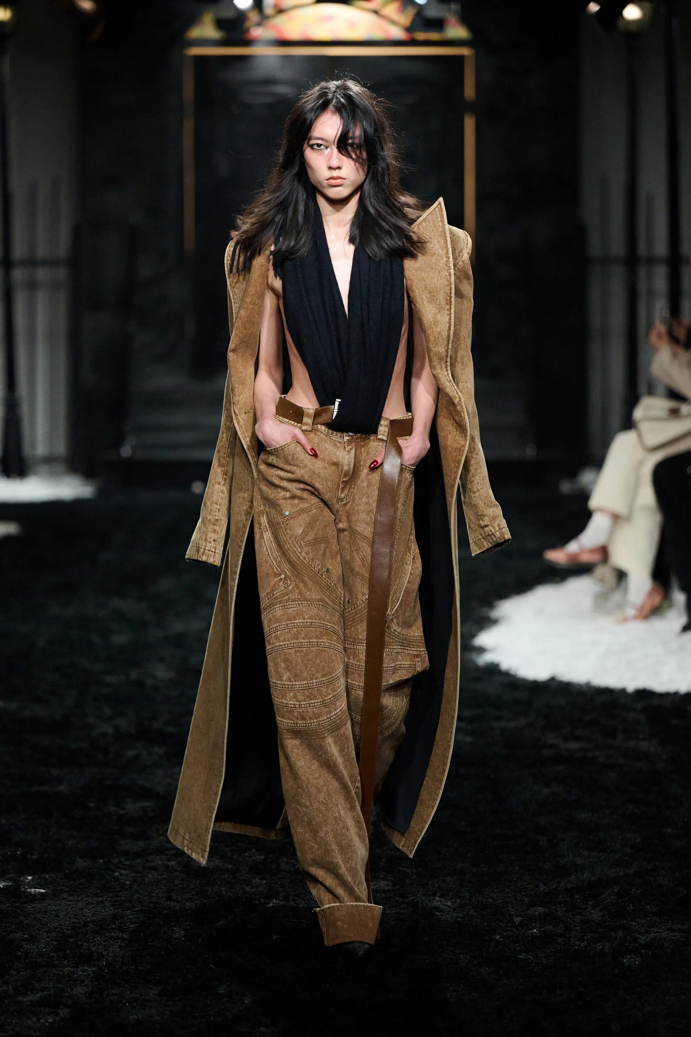 00026-markgong-fall-2024-ready-to-wear-shanghai-credit-brand.webp